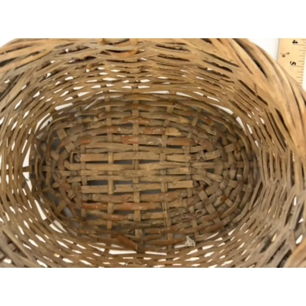 vtg. Woven Basket with ceramic flowers